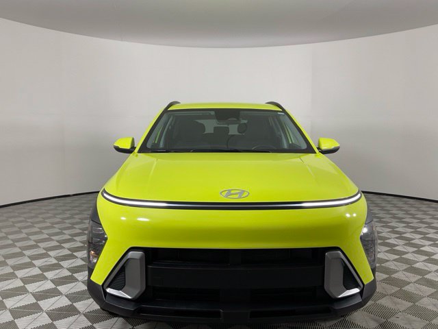 Used 2025 Hyundai Kona SEL AWD/4WD image 2