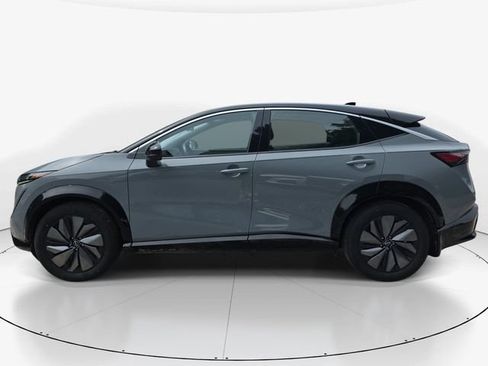 Used 2023 Nissan Ariya FWD image 9
