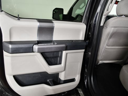 Used 2019 Ford F150 XLT w/ Equipment Group 302A Luxury AWD/4WD image 51