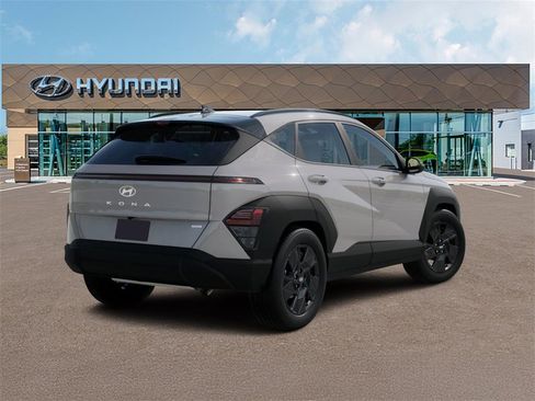 Used 2026 Hyundai Kona SEL Premium image 4