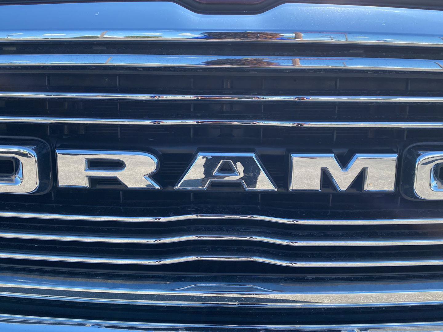 Used 2023 RAM 1500 Laramie AWD/4WD image 10