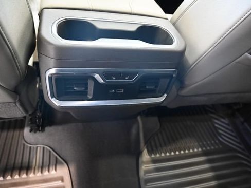 Used 2022 Chevrolet Silverado 1500 LTZ w/ LTZ Premium Package AWD/4WD image 28