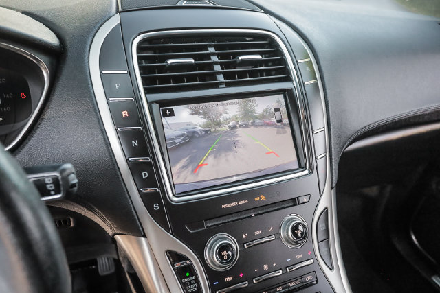 Used 2019 Lincoln Nautilus Premier AWD/4WD image 32