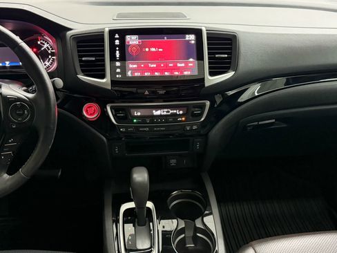 Used 2017 Honda Ridgeline Black Edition image 29