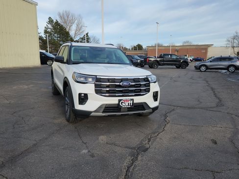 New 2026 Ford Explorer Active image 19