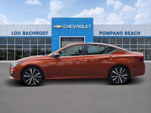 Used 2022 Nissan Altima 2.5 SR FWD image 4