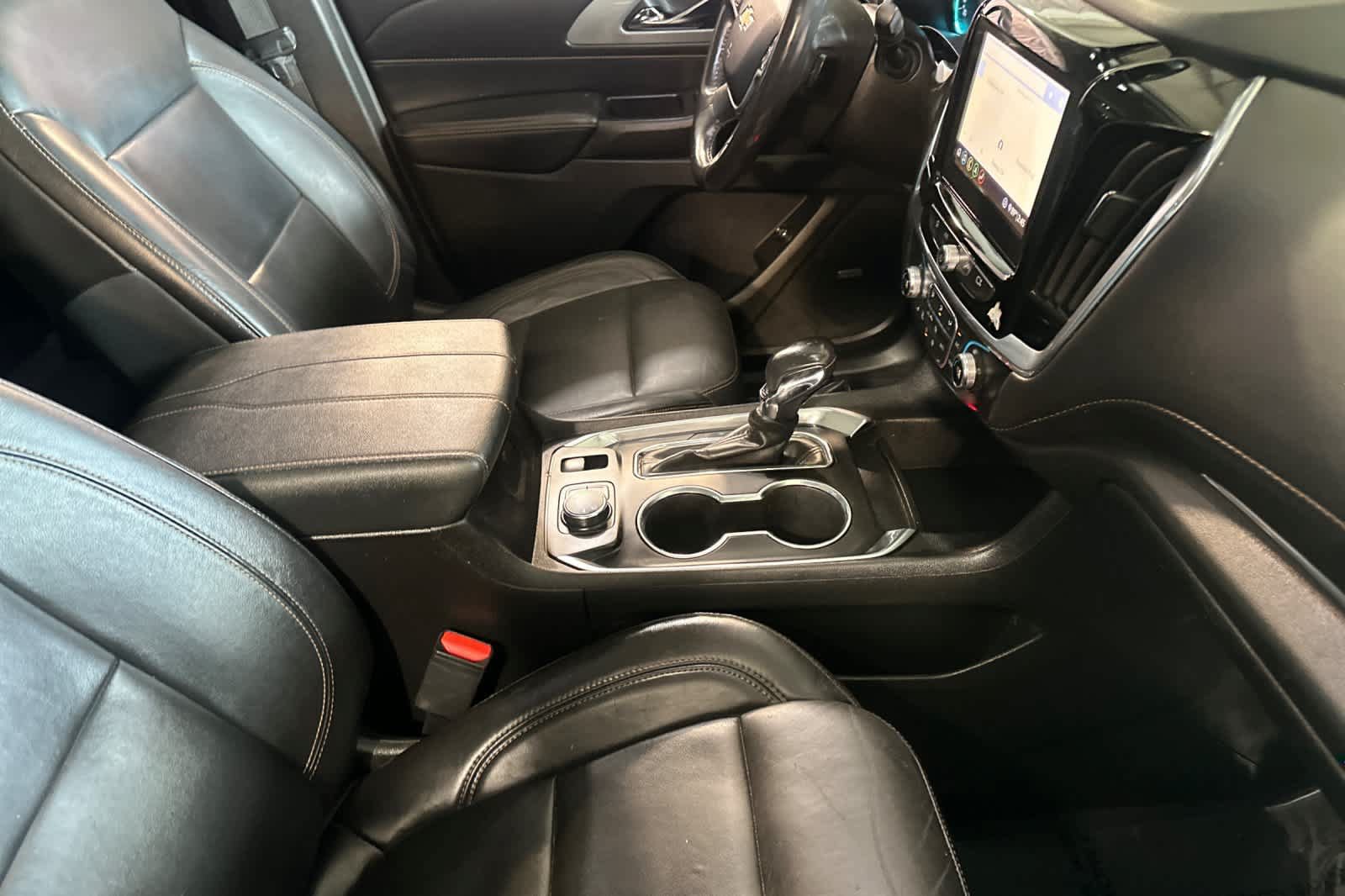 Used 2021 Chevrolet Traverse LT w/ LT Premium Package AWD/4WD image 37