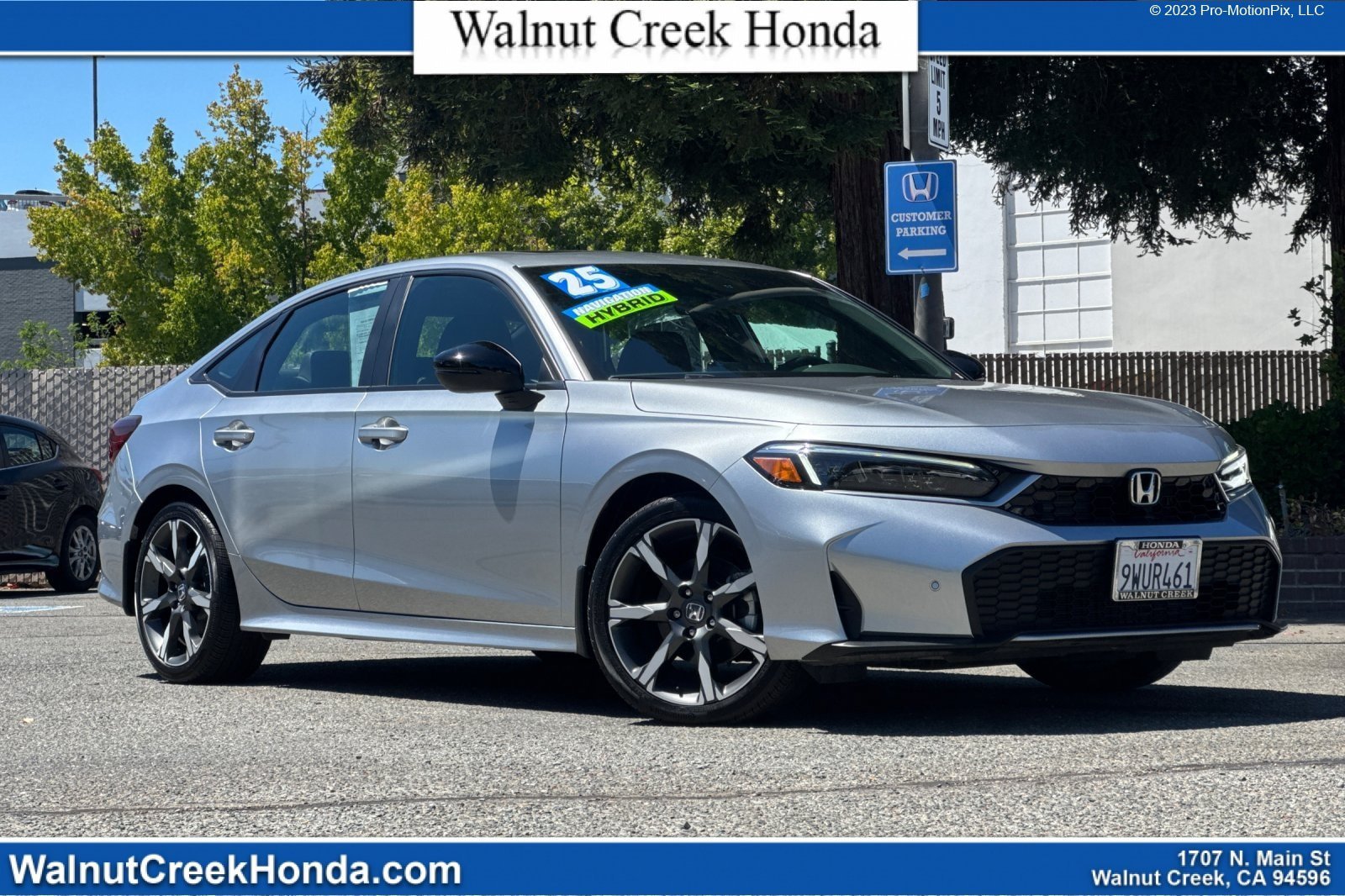 Used 2025 Honda Civic Sport Touring image 1