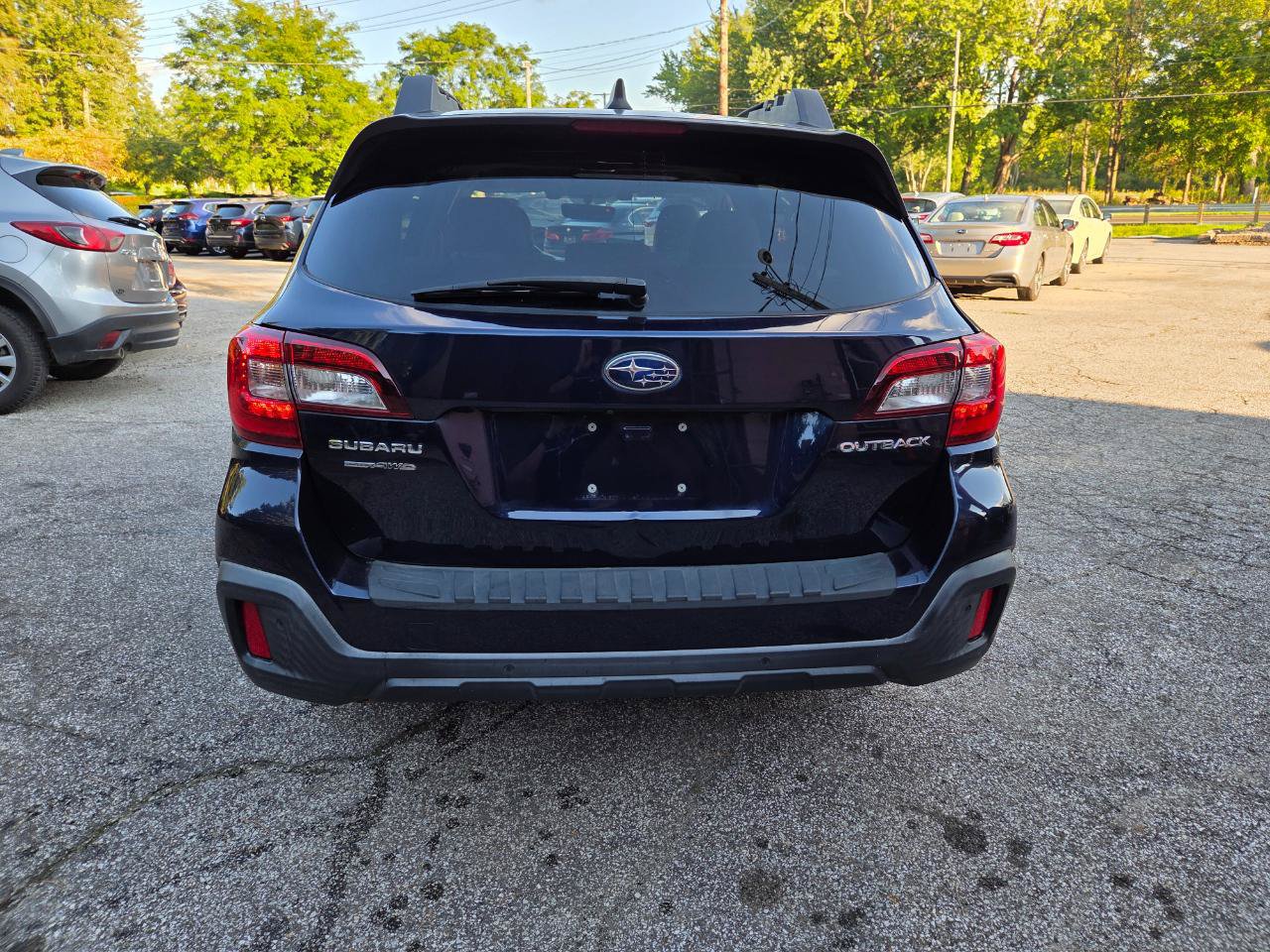 Used 2018 Subaru Outback 2.5i Limited AWD/4WD image 4