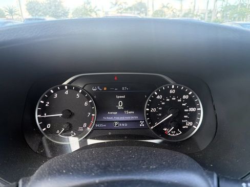 Used 2024 Nissan Frontier SV w/ Hardbody Edition AWD/4WD image 12