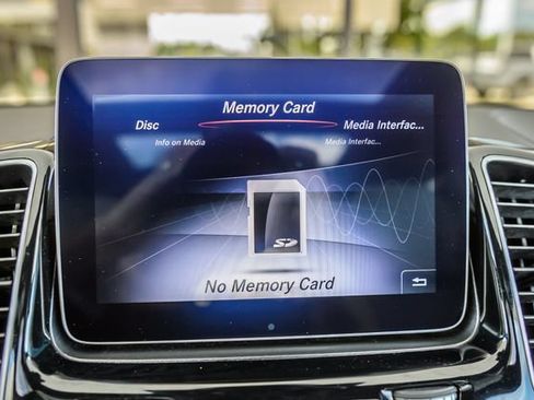 Used 2018 Mercedes-Benz GLS 550 4MATIC image 27