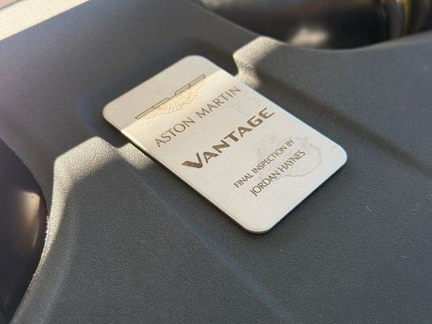 Used 2021 Aston Martin V8 Vantage Coupe RWD image 22