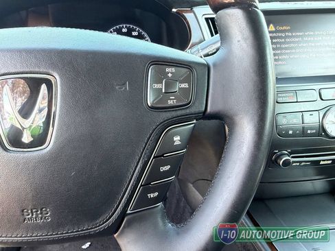Used 2013 Hyundai Equus Signature RWD image 20