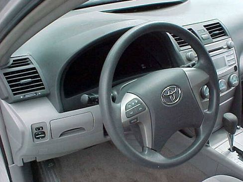 Used 2009 Toyota Camry FWD image 23
