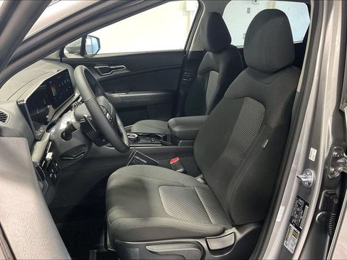 Used 2026 Kia Sportage LX FWD image 25