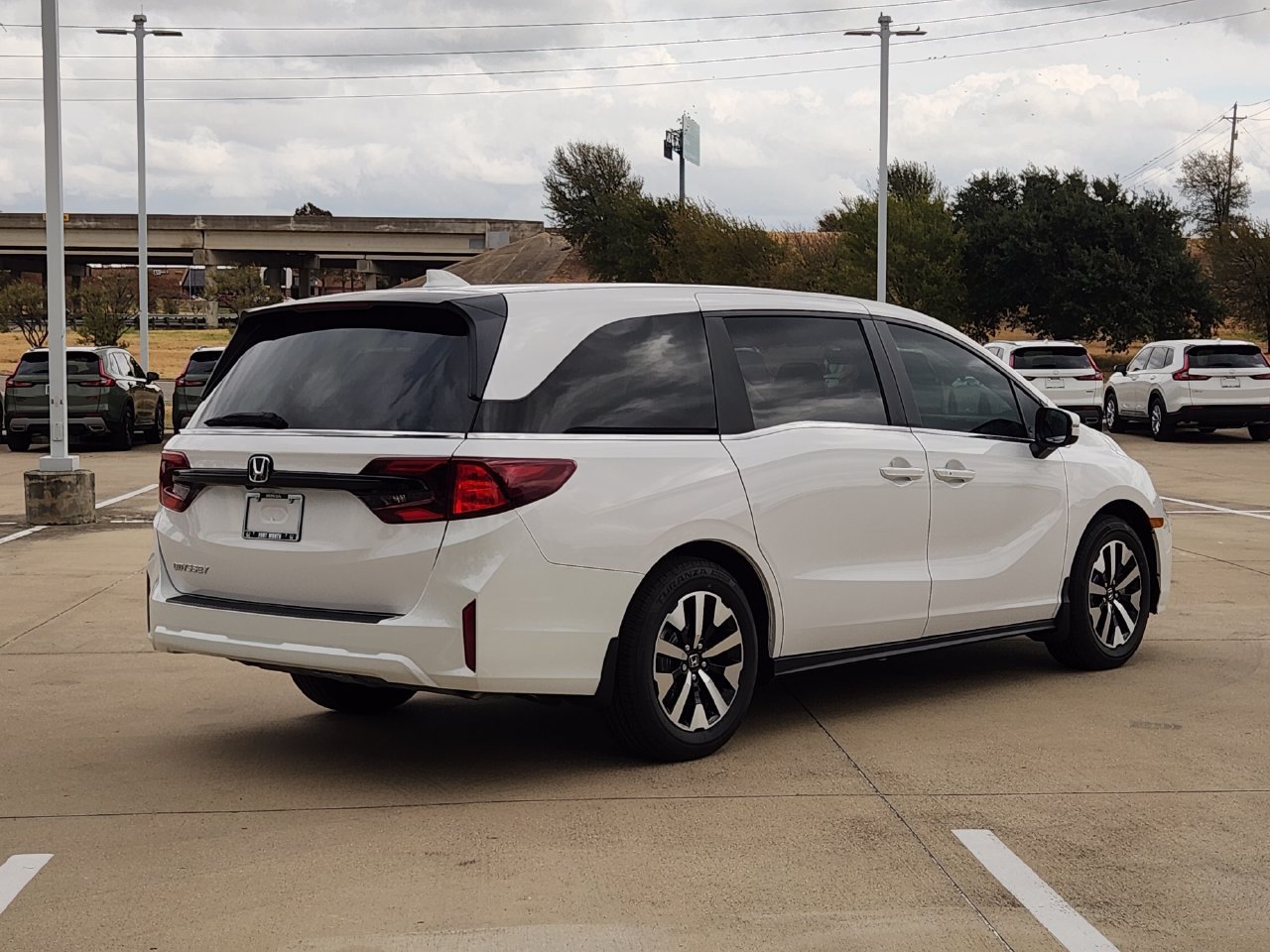 New 2027 Honda Odyssey EX-L image 3
