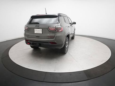 Used 2022 Jeep Compass Trailhawk w/ Trailhawk Convenience Group image 13