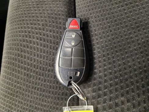 Used 2016 Dodge Grand Caravan SE w/ Quick Order Package 29E SE image 32