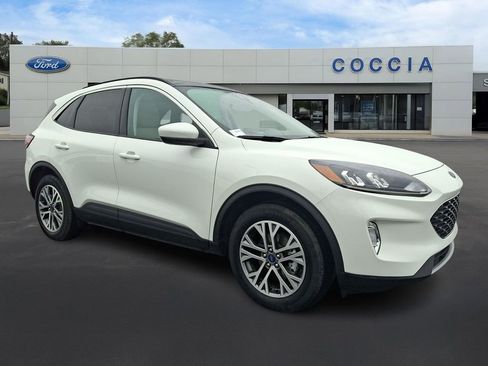 Certified 2022 Ford Escape SEL image 3