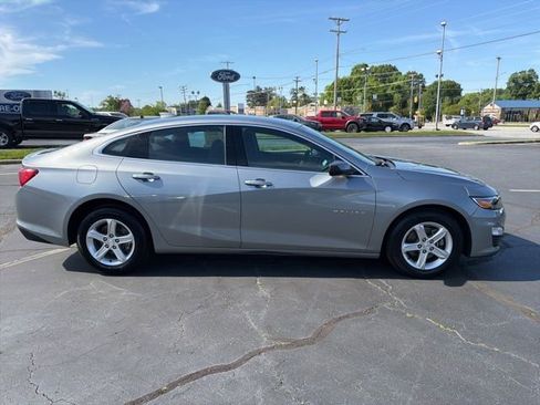 Used 2024 Chevrolet Malibu LT image 8
