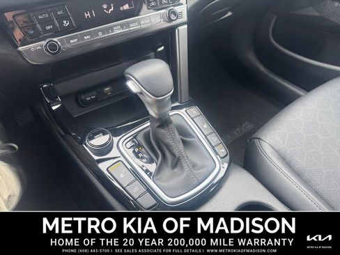Used 2025 Kia Seltos SX image 19