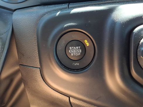 Used 2022 Jeep Wrangler Unlimited Sahara w/ Cold Weather Group image 24