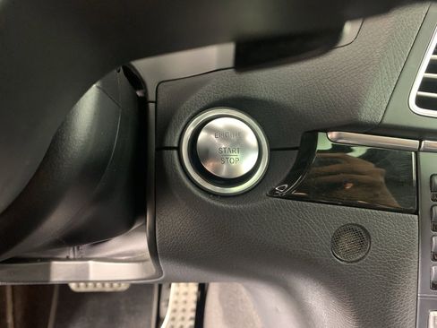 Used 2014 Mercedes-Benz E 550 Coupe image 18