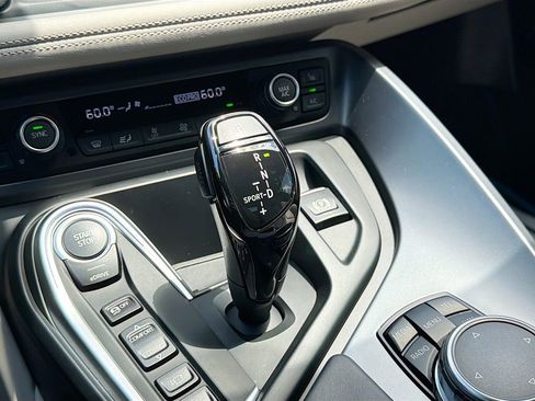 Used 2015 BMW i8 image 25