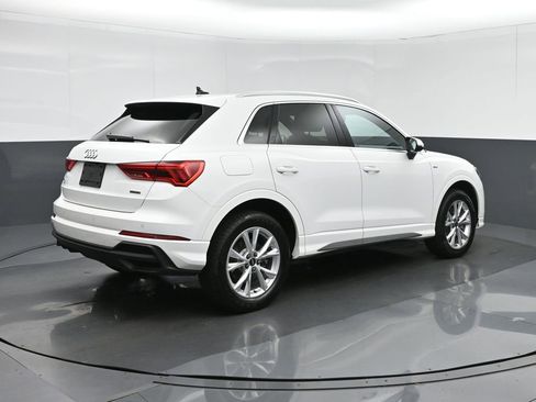 Used 2023 Audi Q3 2.0T Premium AWD/4WD image 7