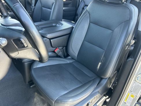 Used 2024 GMC Sierra 3500 SLT AWD/4WD image 19