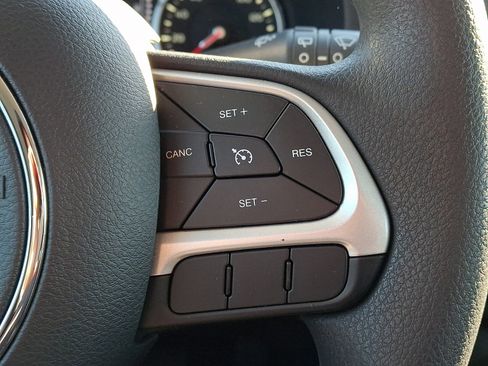 Used 2021 Jeep Renegade Sport image 18