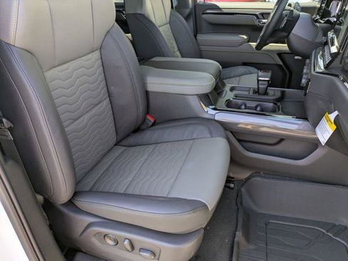 New 2026 Chevrolet Silverado 1500 ZR2 AWD/4WD image 31