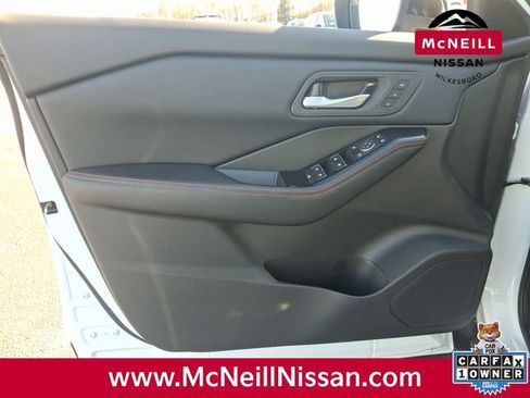 Used 2025 Nissan Rogue SV w/ Rock Creek Premium Package image 15