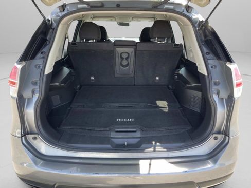 Used 2015 Nissan Rogue SV FWD image 14