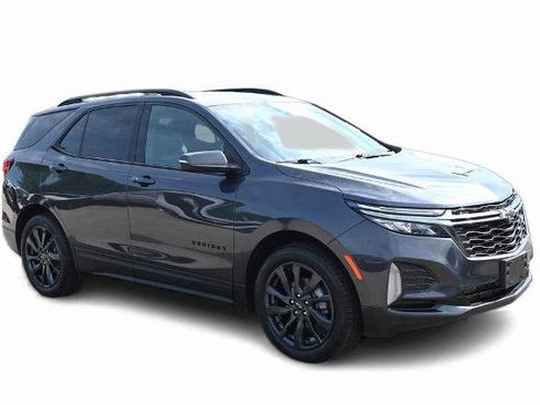 Used 2022 Chevrolet Equinox RS w/ Infotainment Package image 3