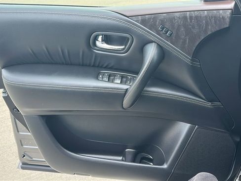 Used 2024 Nissan Armada Platinum w/ Captain's Chairs Package image 20