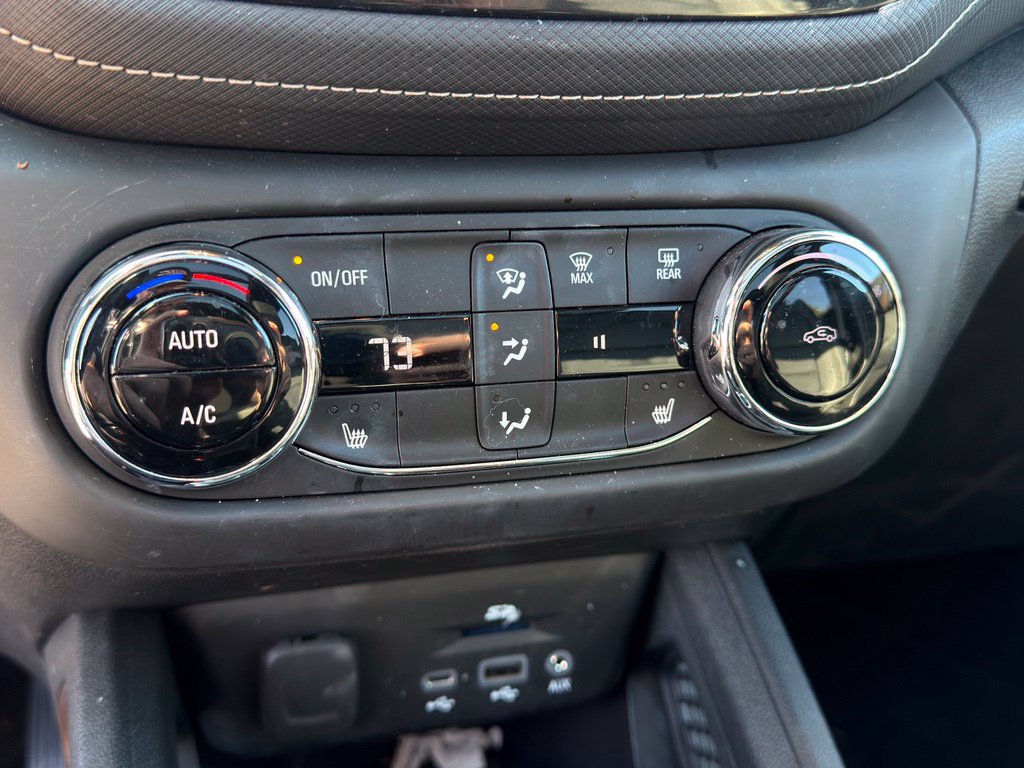 Used 2021 Chevrolet TrailBlazer ACTIV w/ Sun and Liftgate Package FWD image 5