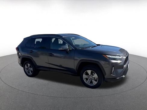 Used 2025 Toyota RAV4 XLE image 2