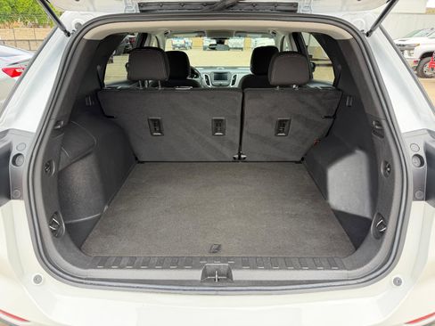 Used 2023 Chevrolet Equinox LS w/ LS Convenience Package image 24