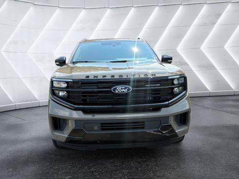 New 2027 Ford Expedition Max Platinum w/ Stealth Appearance Package AWD/4WD image 2