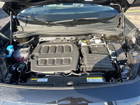 New 2026 Volkswagen Tiguan SE image 25