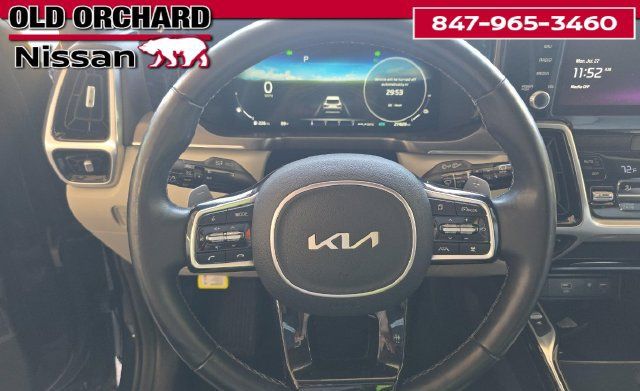 Used 2023 Kia Sorento SX Prestige w/ Panoramic Sunroof Package AWD/4WD image 9