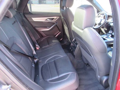 Used 2024 Jaguar F-PACE R-Dynamic S image 10