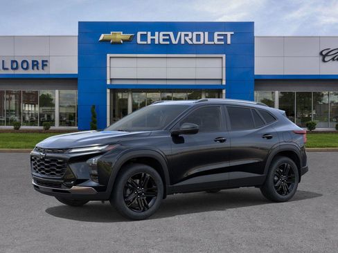 New 2026 Chevrolet Trax ACTIV image 2