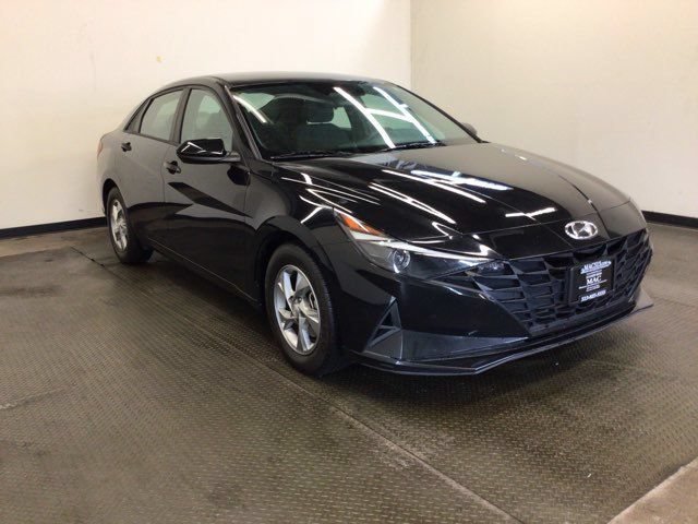 Used 2021 Hyundai Elantra SE FWD image 1