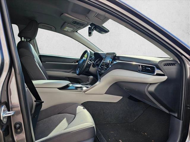 Used 2021 Toyota Camry LE w/ Convenience Package FWD image 12
