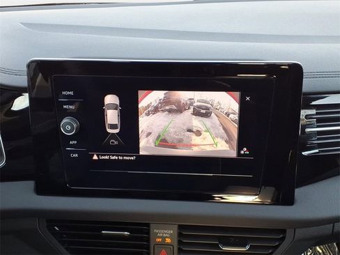 Used 2025 Volkswagen Jetta S image 19