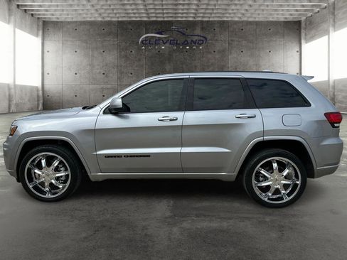 Used 2021 Jeep Grand Cherokee Laredo X image 6