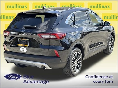 Used 2024 Ford Escape SE image 4