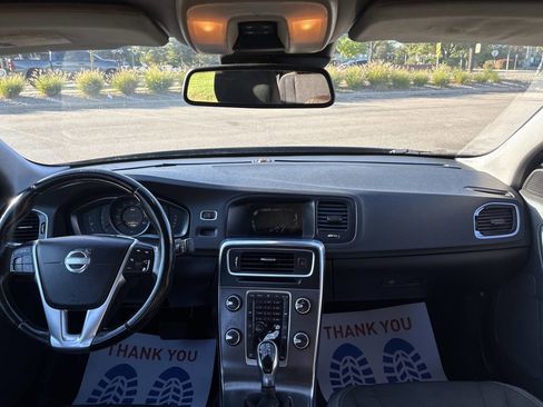Used 2014 Volvo S60 T5 FWD image 17